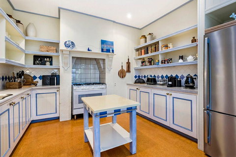 Edge17 Port Fairy Wharf - Tourism Hervey Bay 5