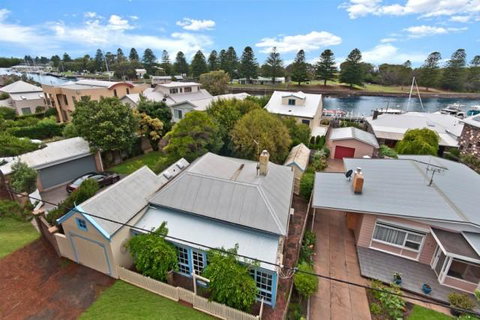 Edge17 Port Fairy Wharf - Tourism Hervey Bay 26