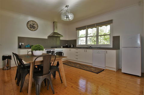 A Stroll Away - Hervey Bay Accommodation 3