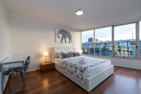St Kilda Road Park View 3 Bedroom Luxury Apartment - Hervey Bay Accommodation 4