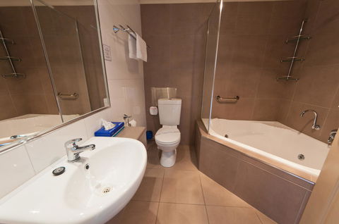 National Hotel Complex Bendigo - Hervey Bay Accommodation 31