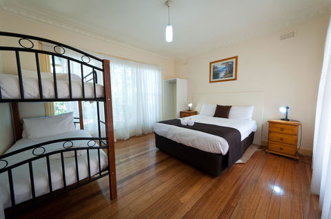 National Hotel Complex Bendigo - Hervey Bay Accommodation 39