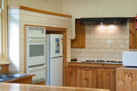 National Hotel Complex Bendigo - Hervey Bay Accommodation 40