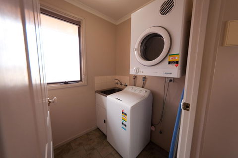 National Hotel Complex Bendigo - Hervey Bay Accommodation 38