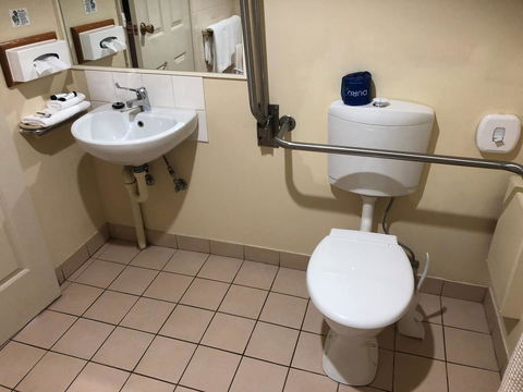 National Hotel Complex Bendigo - Hervey Bay Accommodation 5