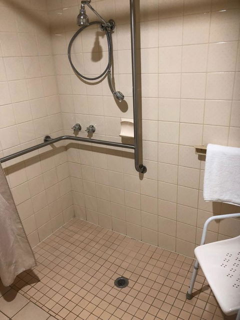 National Hotel Complex Bendigo - Hervey Bay Accommodation 4