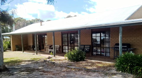Grampians Pomonal Cottages - Hervey Bay Accommodation 9