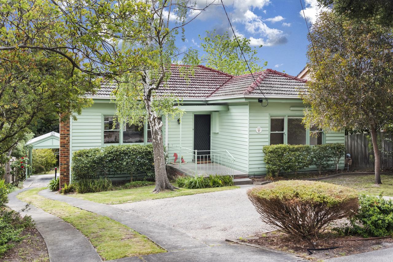 Blackburn VIC Hervey Bay Accommodation
