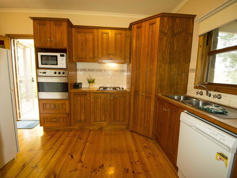 Angel's Rest - Hervey Bay Accommodation 7