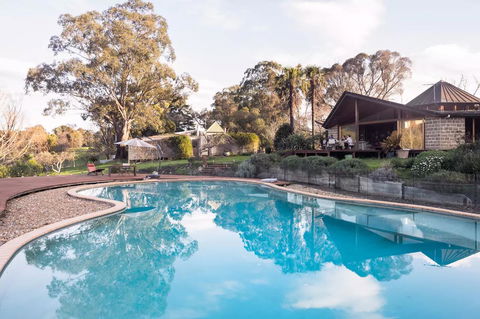 Kangaroo Manor - Hervey Bay Accommodation 26