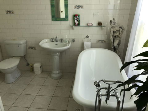 Lorelei Bed & Breakfast - Tourism Hervey Bay 11