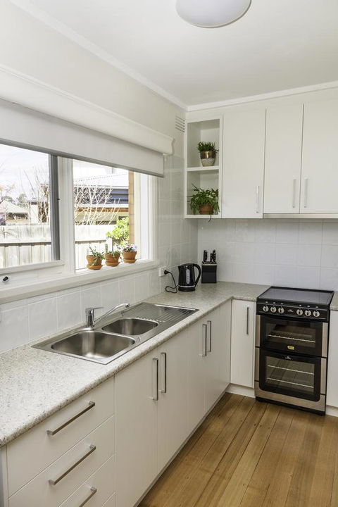 Bacchus Centro - Hervey Bay Accommodation 2