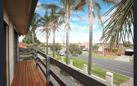 The Gallery Hours - Hervey Bay Accommodation 8