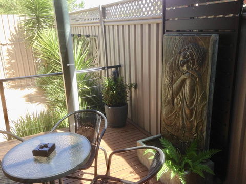 Black Lotus Townhouse - Hervey Bay Accommodation 2