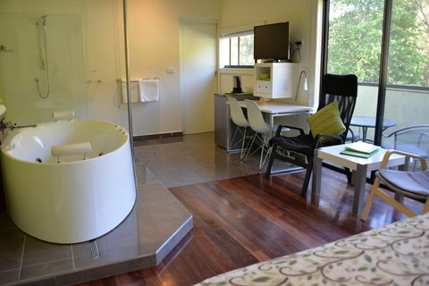 Deville At Healesville - Hervey Bay Accommodation 6