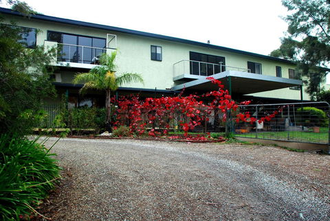 Deville At Healesville - Hervey Bay Accommodation 10