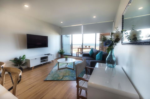 Waterfront Apt 234 Marinaquays - Hervey Bay Accommodation 9