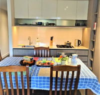 Camberwell Burke Road Apartment - Hervey Bay Accommodation