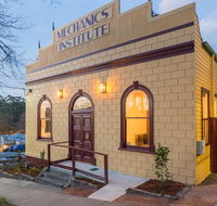 The Old Mechanics - Hervey Bay Accommodation