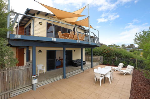 Via Nuova - Tourism Hervey Bay 20