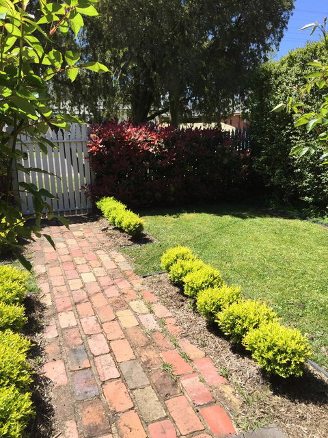 Airleigh-Rose Cottage - Tourism Hervey Bay 40