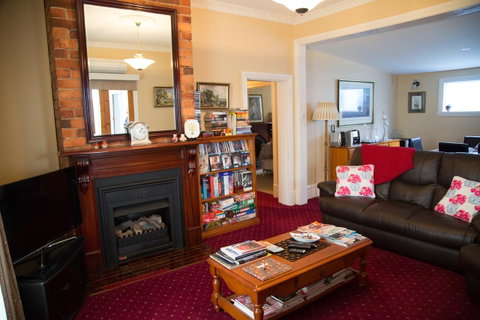 Airleigh-Rose Cottage - Tourism Hervey Bay 26