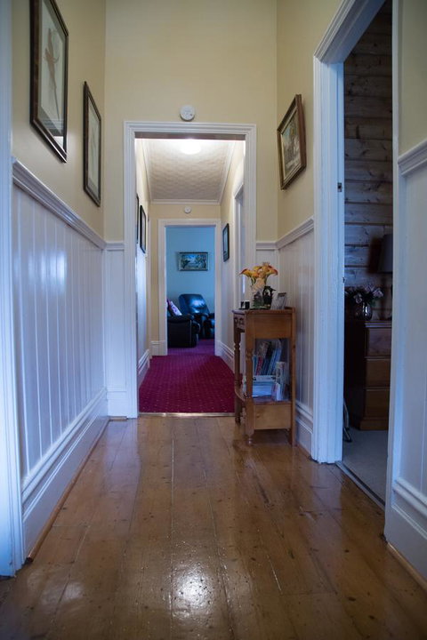 Airleigh-Rose Cottage - Tourism Hervey Bay 25