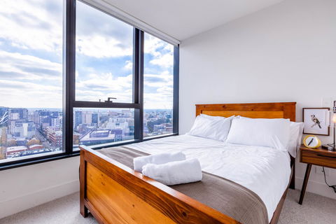 The Vision Apartment - Unbeatable Skyline View - Tourism Hervey Bay 0