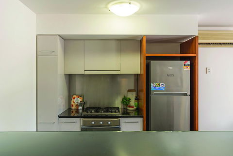 Punthill Apartment Hotel - Little Bourke - Tourism Hervey Bay 3