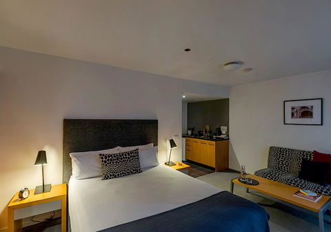 Punthill Apartment Hotel - Little Bourke - Tourism Hervey Bay 7