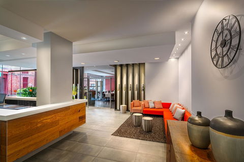 Punthill Apartment Hotel - Little Bourke - Tourism Hervey Bay 0