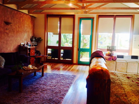 Ditto Daddy's - Hervey Bay Accommodation 5