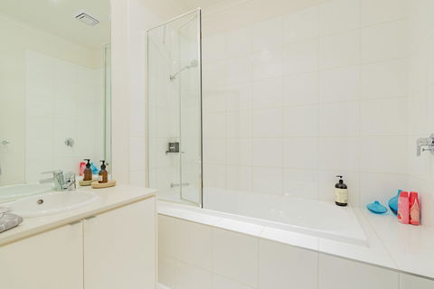Stylish 3 Bedroom Townhouse - Free Parking - Hervey Bay Accommodation 23