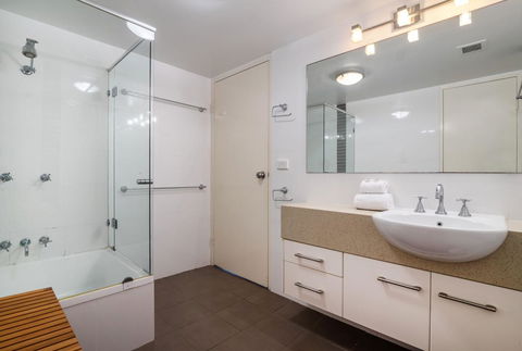 Sunseeker Holiday Apartments - Tourism Hervey Bay 37