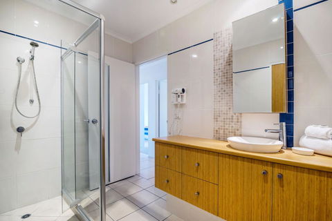 Sunseeker Holiday Apartments - Tourism Hervey Bay 4
