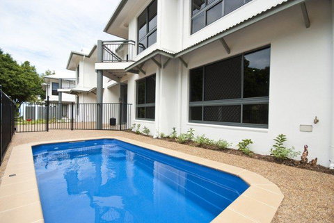 Woodville Beach Townhouse 6 - Hervey Bay Accommodation 5