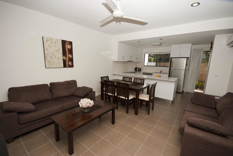 Woodville Beach Townhouse 6 - Hervey Bay Accommodation 2