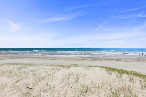 Coloured Sands - Rainbow Beach Resort - 5 Mins To Beach - Hervey Bay Accommodation 24