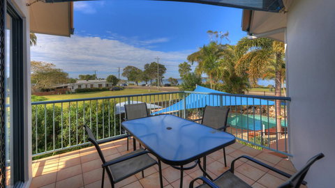 Dolphin Waters - Hervey Bay Accommodation 8