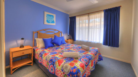 Dolphin Waters - Hervey Bay Accommodation 12