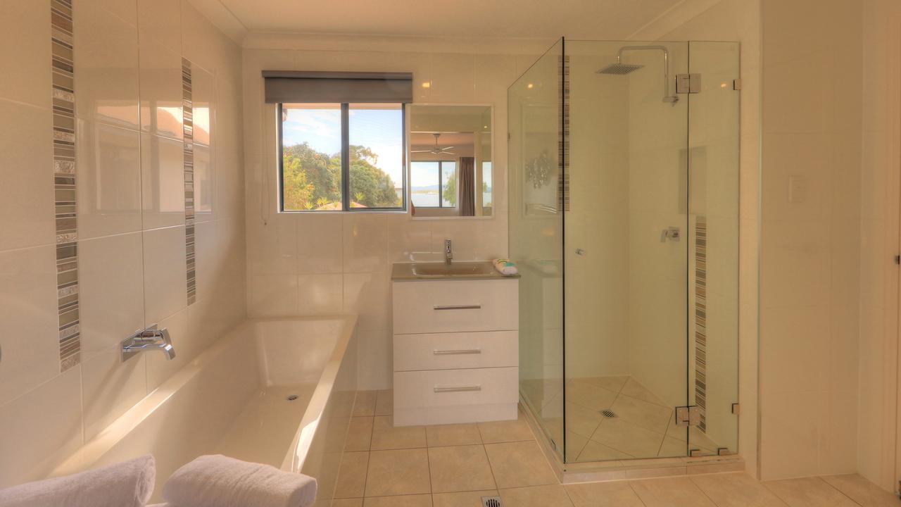  Hervey Bay Accommodation