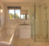 Dolphin Waters - Hervey Bay Accommodation