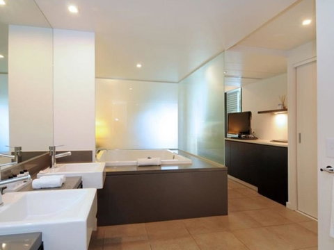 Luxury Apartments At Temple Resort And Spa Port Douglas - Hervey Bay Accommodation 37