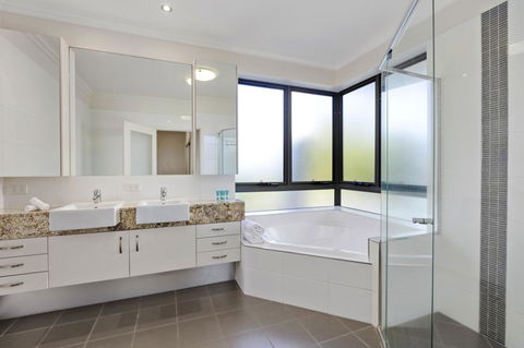 Sand Dunes Resort Accommodation - Hervey Bay Accommodation 25