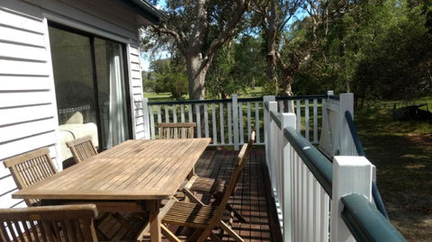 Lake Weyba Noosa Lodge & Kangaroos - Tourism Hervey Bay 21