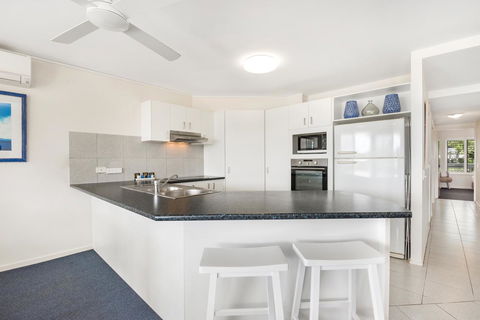 Sunshine Vista - Hervey Bay Accommodation 7