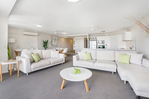 Sunshine Vista - Hervey Bay Accommodation 3