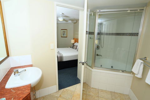 Landmark Resort - Hervey Bay Accommodation 1