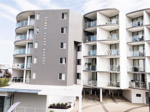 Ocean Views Resort Caloundra - Hervey Bay Accommodation 4