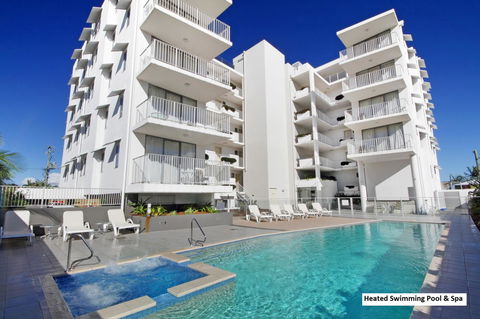 Ocean Views Resort Caloundra - Hervey Bay Accommodation 3